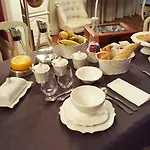 ベッド・アンド・ブレックファスト La Porte De Bretagne Péronne