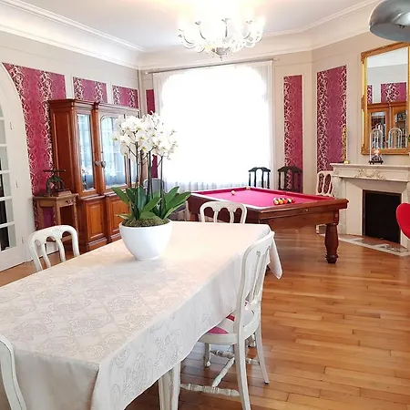 La Porte De Bretagne Bed & Breakfast 4*