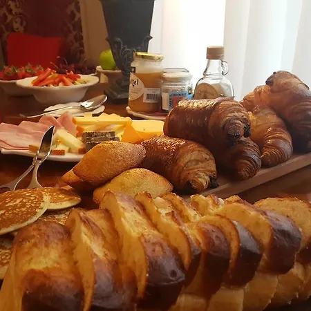 La Porte De Bretagne Bed & Breakfast Péronne