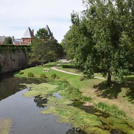 La Porte De Bretagne 4* Péronne