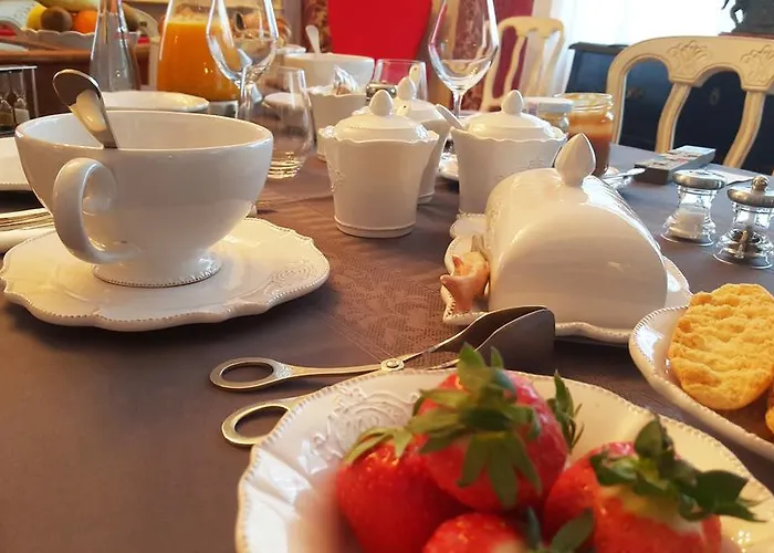 La Porte De Bretagne Bed & Breakfast